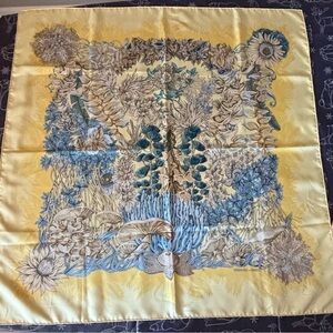 Hermes 1998 Jaune/Bleu/Jaune Pâle L'ILE DESERTE - Annie Faivre ,Twill Carre 90cm